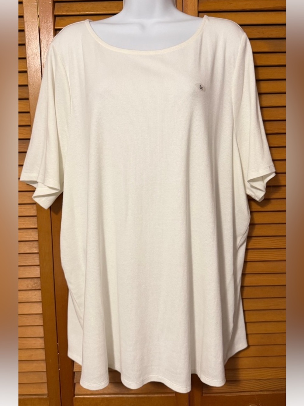 Maurices NEW Top Cream Short Sleeve Scoop Neck Lightweight size 3x